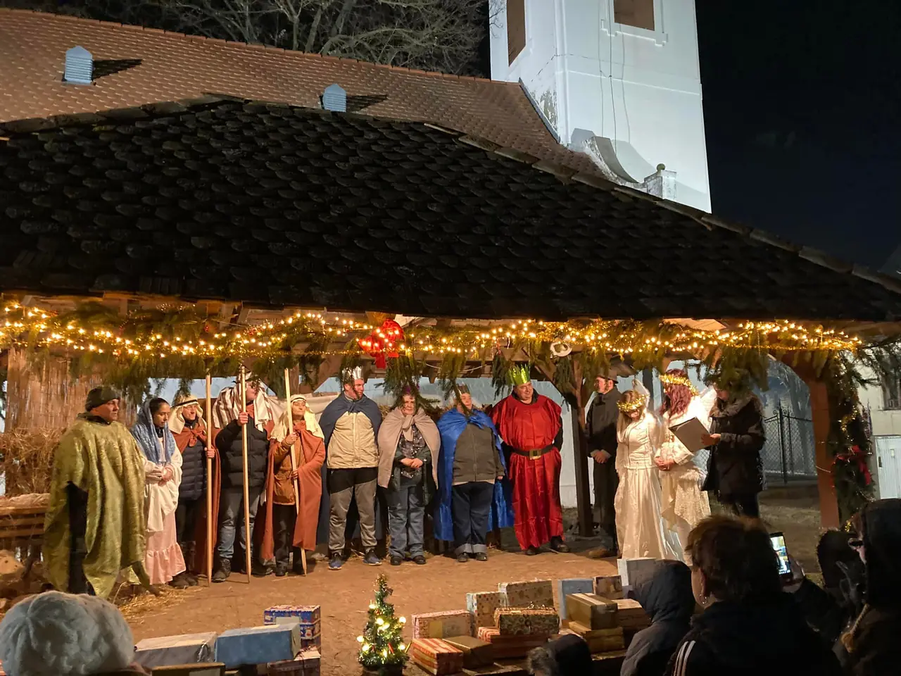 Karácsonyi szeretetvendégség